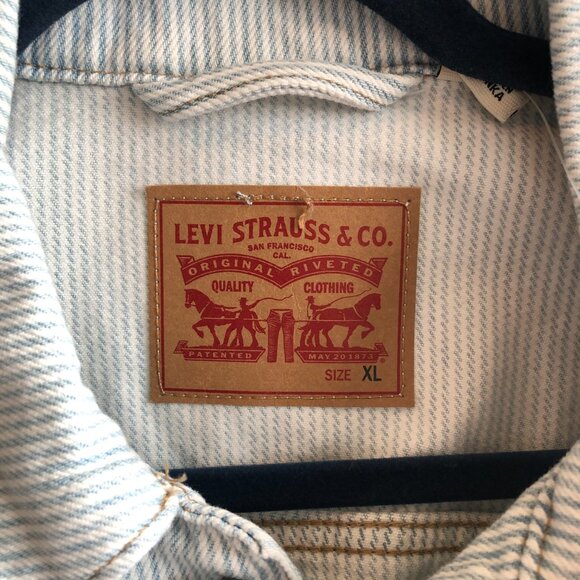 Levi's Ex Boyfriend Trucker Jean Jacket - Picture 3 of 12